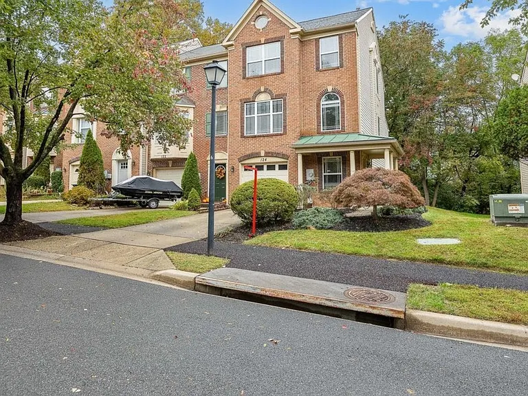 124 Emory Woods Ct — Photo 19
