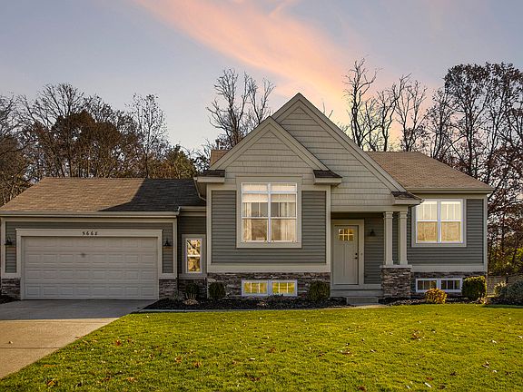 2nd image of 5668 Saddle Horn Dr NE