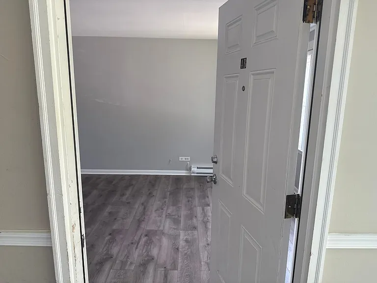 6615-19 W Lloyd Dr — Photo 17