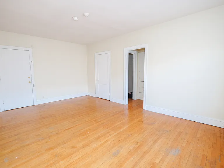James Apartments | 2886 — Photo 3