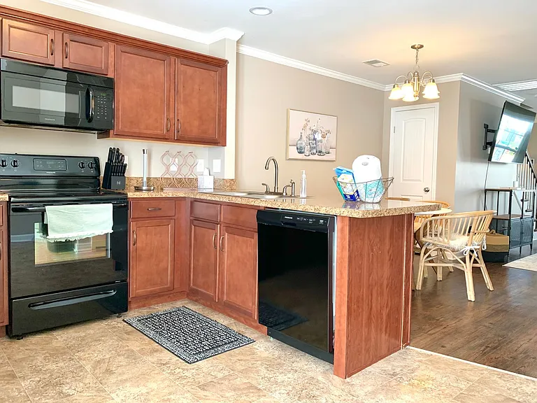 308 Sam Houston Cir — Photo 13