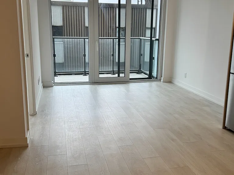 75 James St S #624 — Photo 1