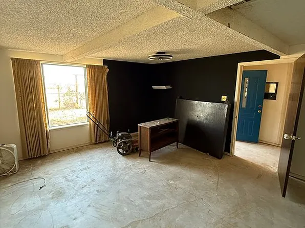 822 SW 2001st, Andrews, TX 79714