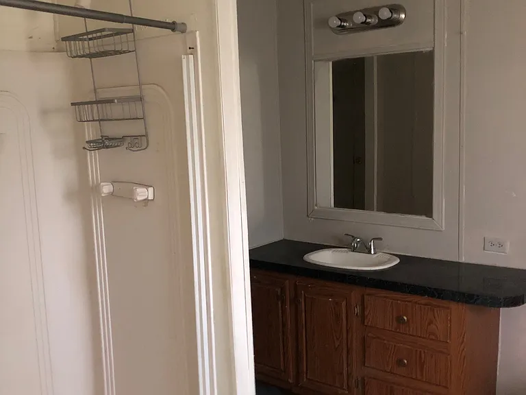 105 Christopher Dr — Photo 6