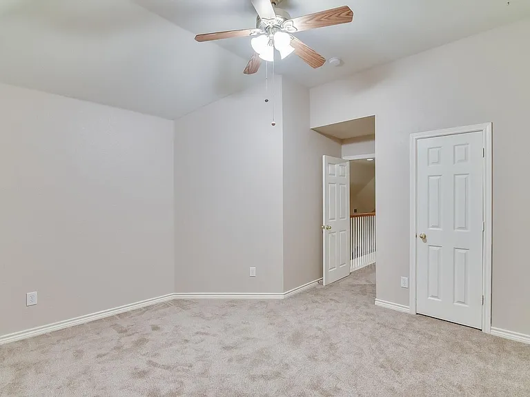 7700 Buccaneer Cir — Photo 28