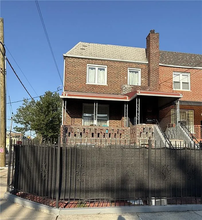 1353 E 46th St photo 1
