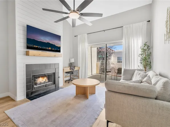 5000 Red Rock St APT 207, Las Vegas, NV 89118