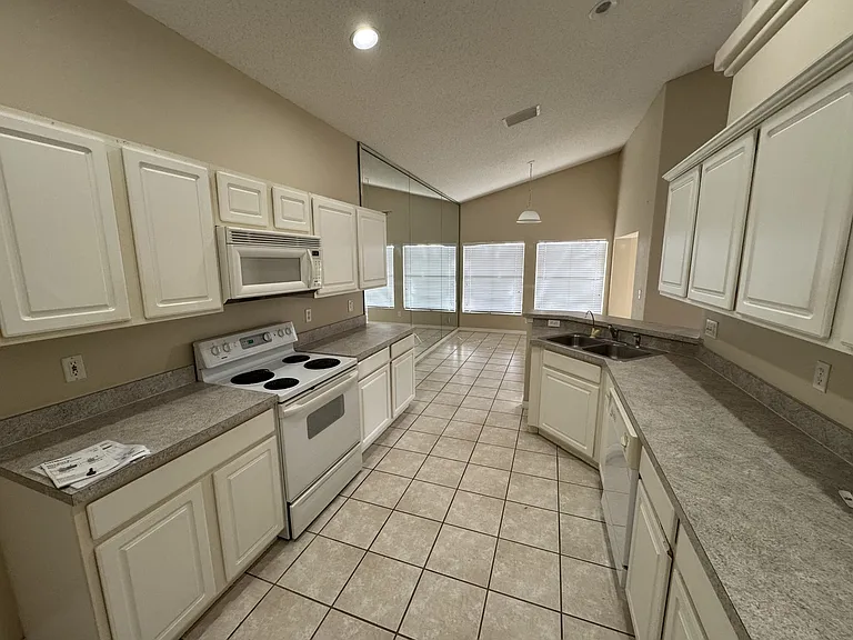 4190 Bear Gully Rd — Photo 6