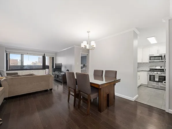 90 Gold St APT 20F, New York, NY 10038