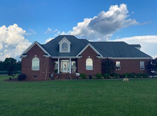 125 Racetrack Rd, La Grange, NC 28551