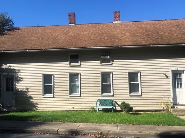 119-121 S Chestnut St, Plainfield, CT 06374