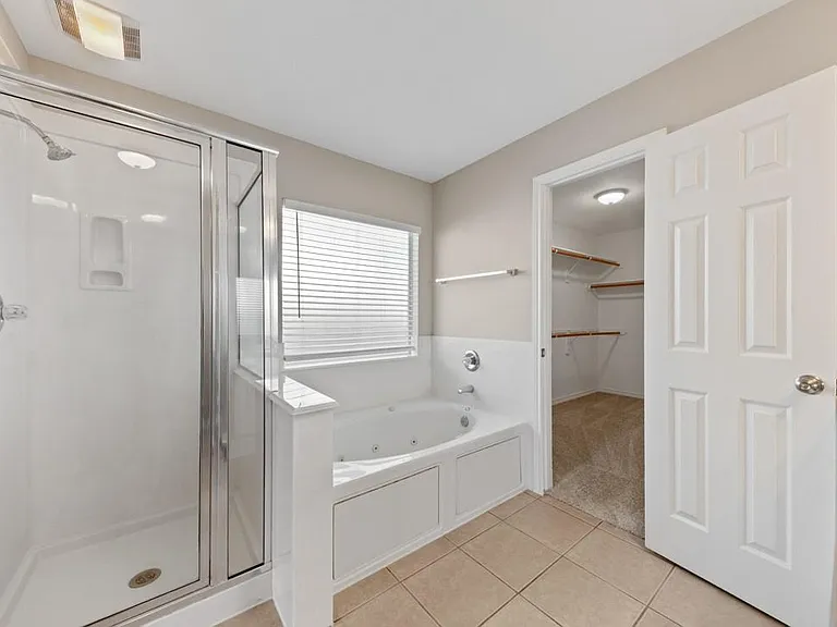 1014 Cavern Brook Ln — Photo 22