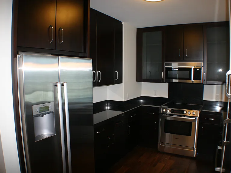 1189 Waimanu St #11 — Photo 6
