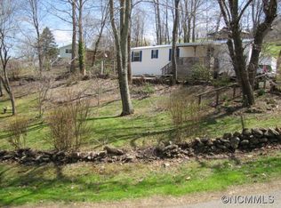 129 Unity Dr, Waynesville, NC 28786