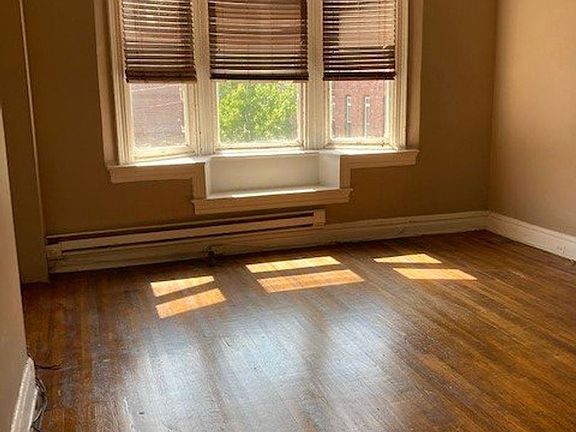 2nd image of 10 E Biddle St #8943057
