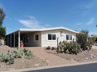60 W Olive Dr, Green Valley, AZ 85614