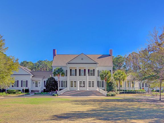 4th image of 2049 Amenity Park Dr