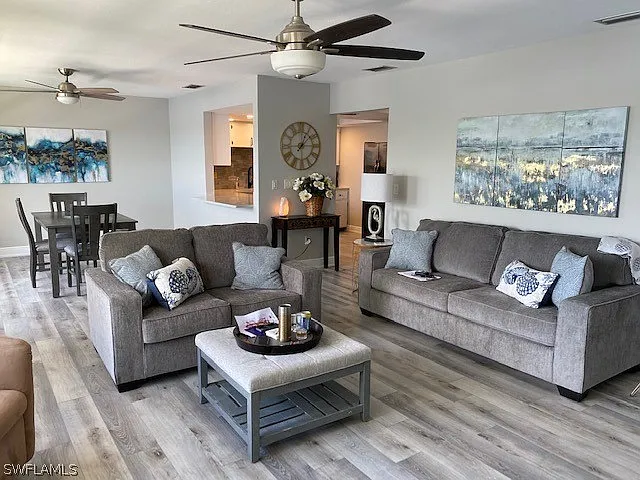 2 bed, 2.0 bath, 1167 sqft, $3,300 — Photo 2