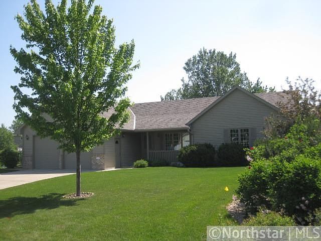 1st image of 1403 Honeysuckle Ln