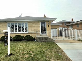 8517 W Carmen Ave, Chicago, IL 60656