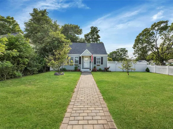 314 Greeley Avenue, Sayville, NY 11782