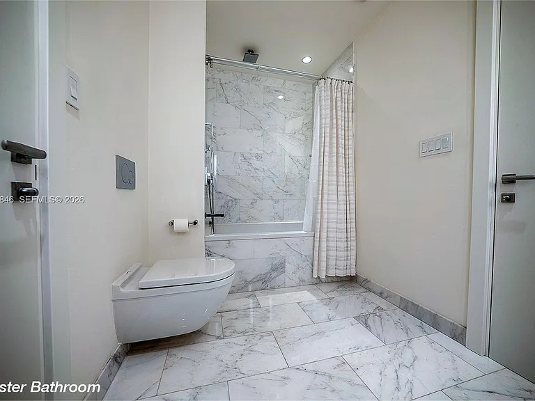 1451 Brickell Ave #2706 — Photo 13