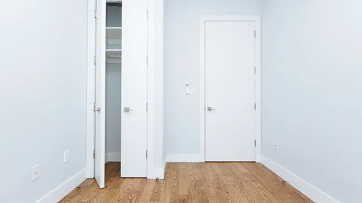 Rented by Nooklyn NYC LLC | media 28