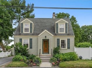 64 Forest St, Peabody, MA 01960