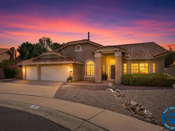 401 S Tiago Dr, Gilbert, AZ 85233
