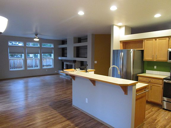 3rd image of 5201 Ivy Hill Ln SE