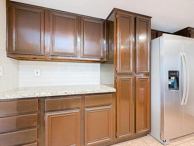 2039 Shorewood Ln — Photo 21
