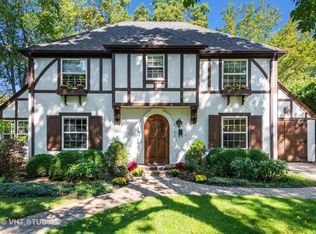371 Woodlawn Ave, Glencoe, IL