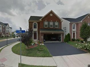 13769 Lowe St, Chantilly, VA 20151