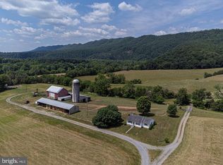 1103 Paul Ln, Shenandoah, VA 22849