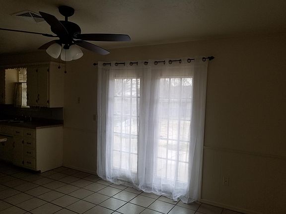 5th image of 1033 NW 5th St