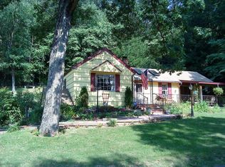 36 Philo Curtis Rd, Sandy Hook, CT 06482