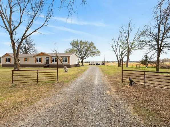 1105 County Road 4255, De Kalb, TX 75559