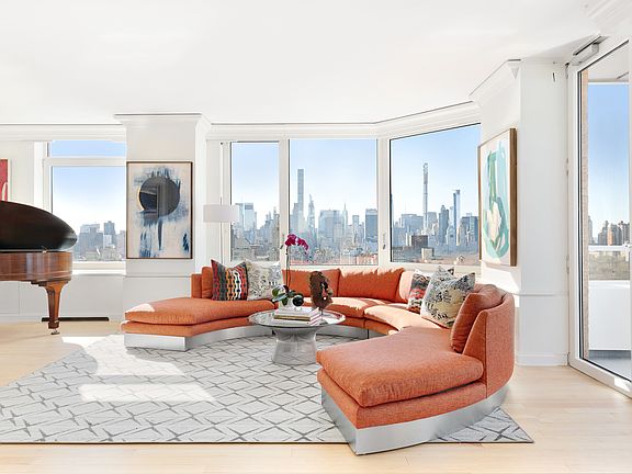 2nd image of 30 E 85th St Penthouse 28-A/B