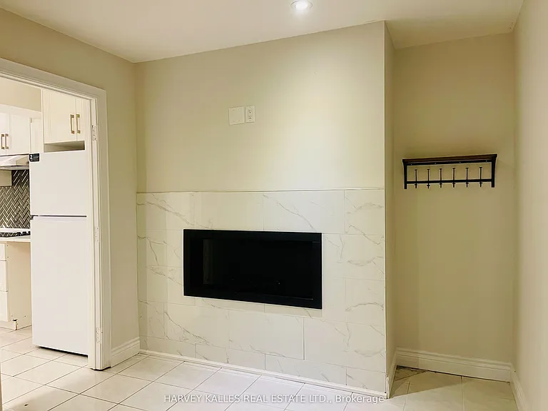16 Rustic Rd #LOWER — Photo 10