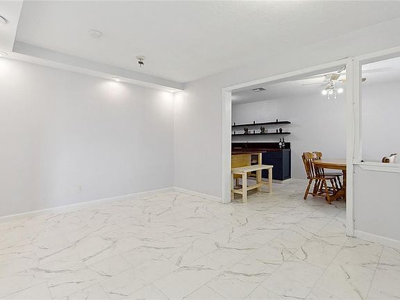 4th image of 1132 Teakwood Dr