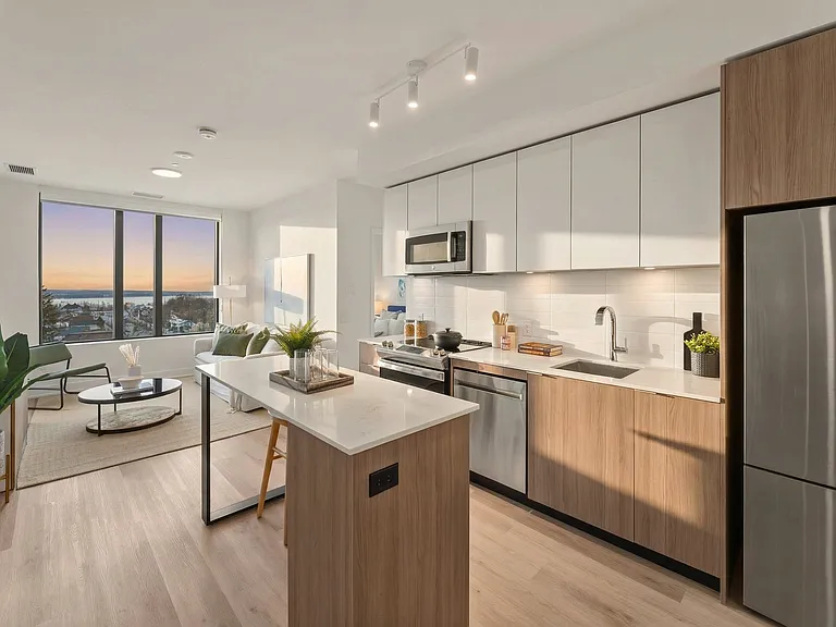 500 Upper Wellington St — Photo 30