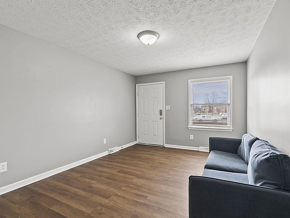 4th image of 1884 Dalton Ct