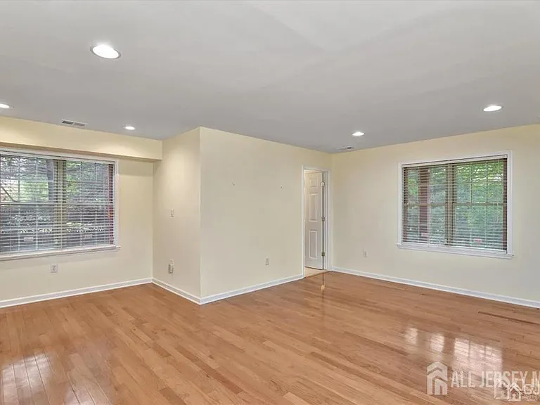 248 River Rd — Photo 14