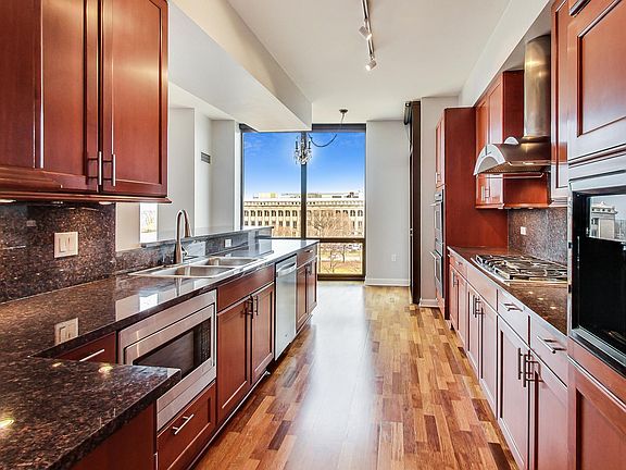 4th image of 233 E 13th St APT 805