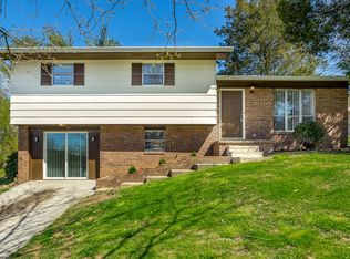 903 Valerie Ln, Hixson, TN 37343