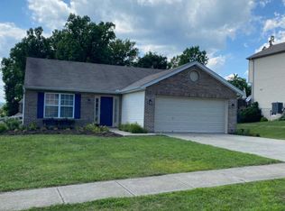 121 Paddlewheel Dr, New Richmond, OH 45157