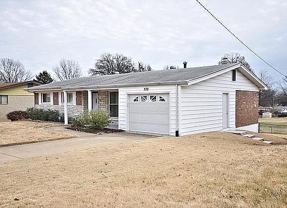 4th image of 570 Shirley Dr