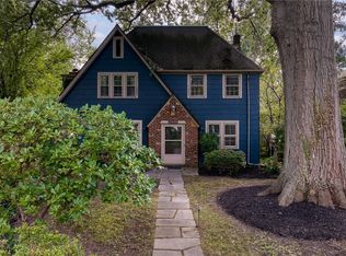 2920 Huntington Rd, Shaker Heights, OH 44120