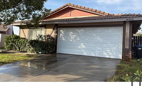 4th image of 14303 Woodlark Ln