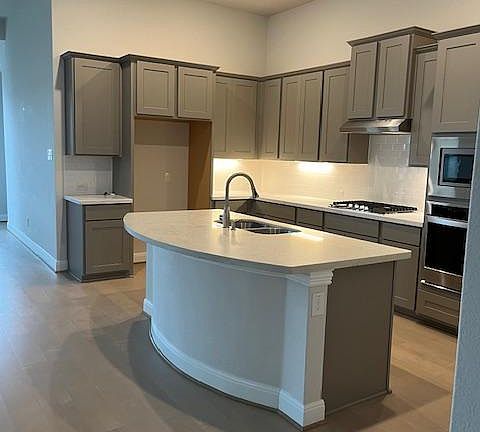 3rd image of 2021 Elk Creek Dr
